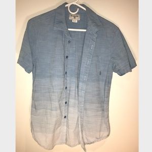 BILLABONG Hawaiian Shirt. SHORT SLEEVED LIGHT BLUE